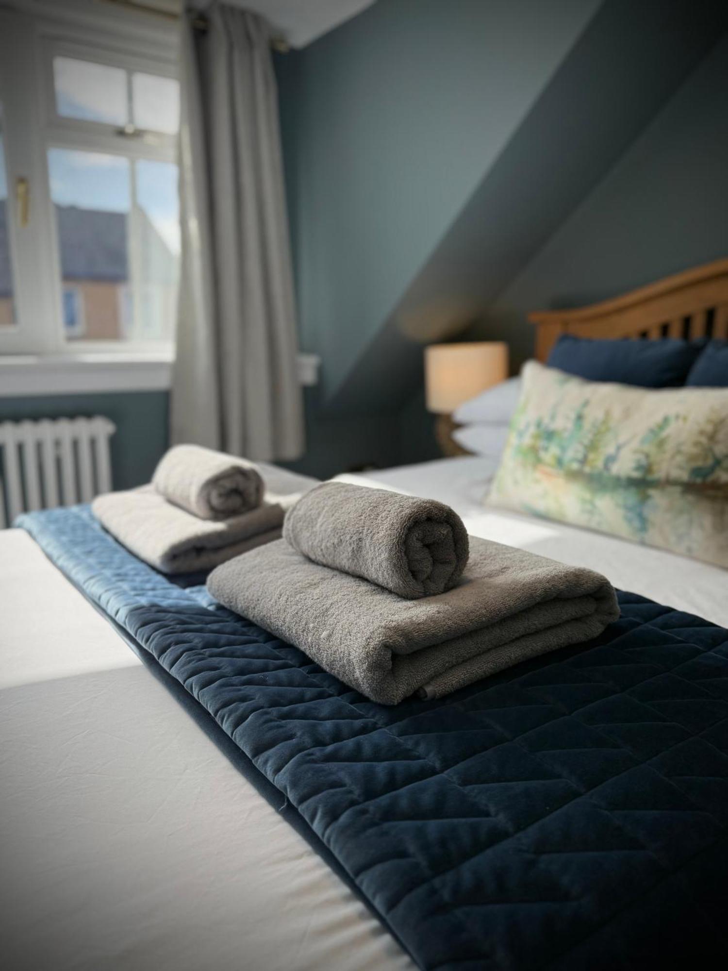 Wells Street Cottages No 26 By The River Ness إينفيرنيس المظهر الخارجي الصورة