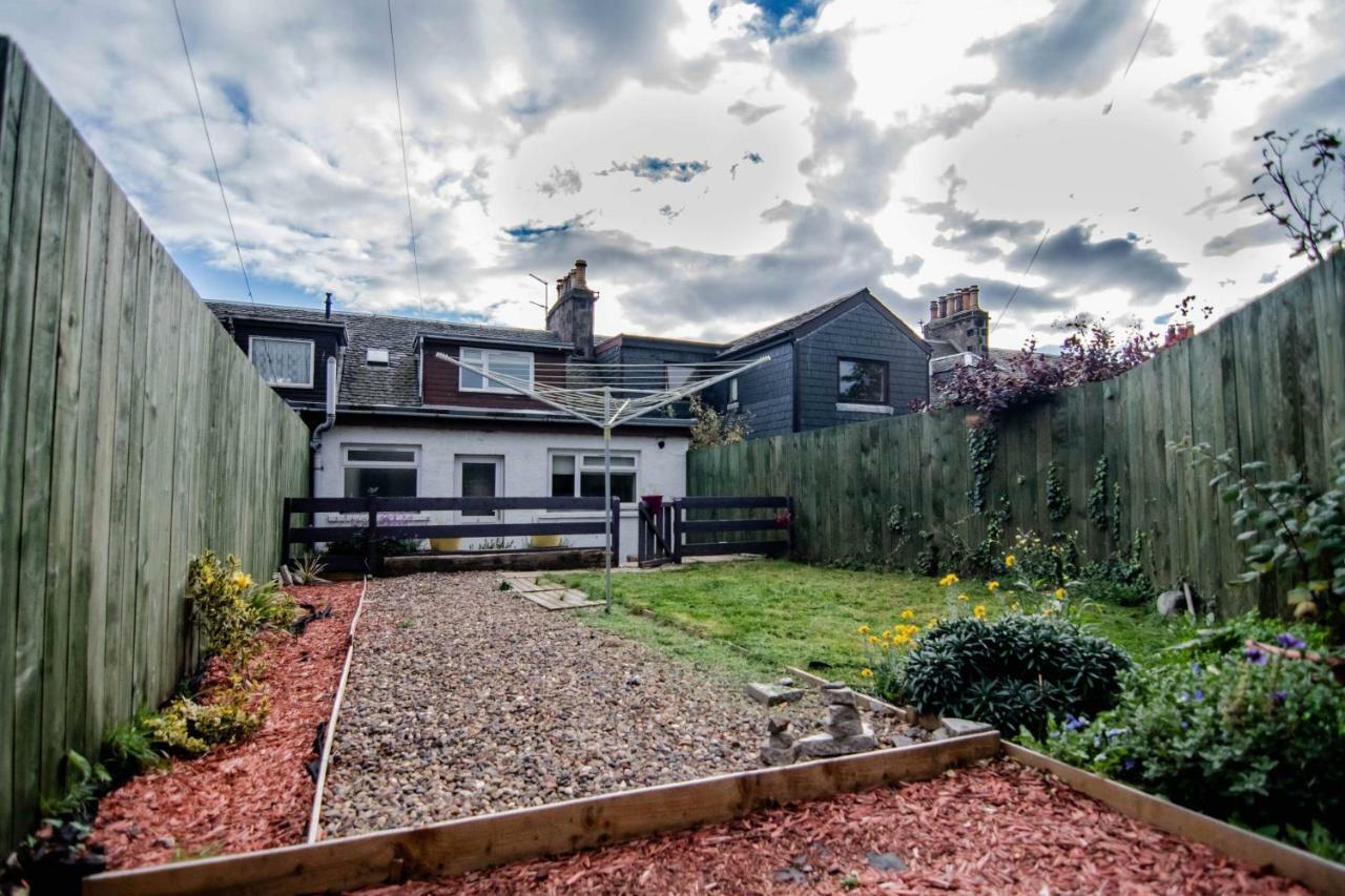 Wells Street Cottages No 26 By The River Ness إينفيرنيس المظهر الخارجي الصورة